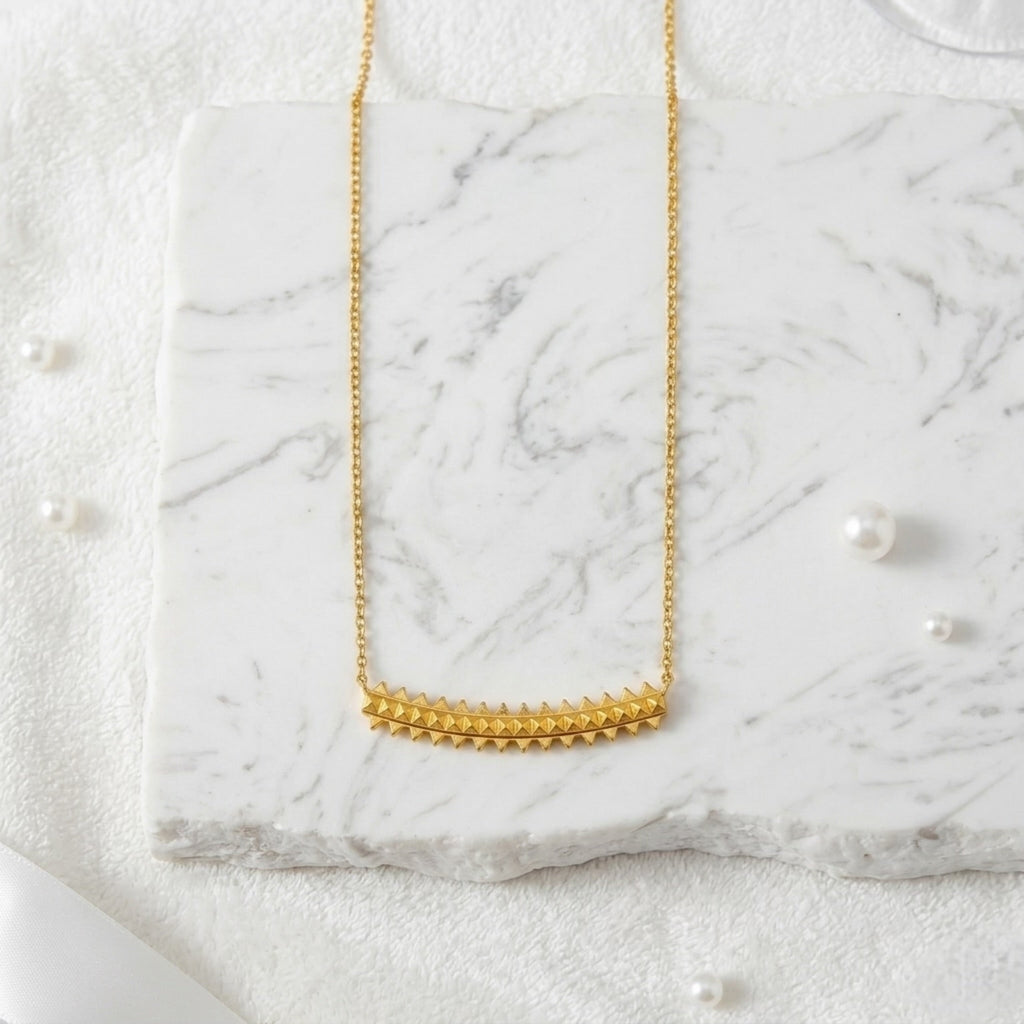 BEHI ISLA NECKLACE