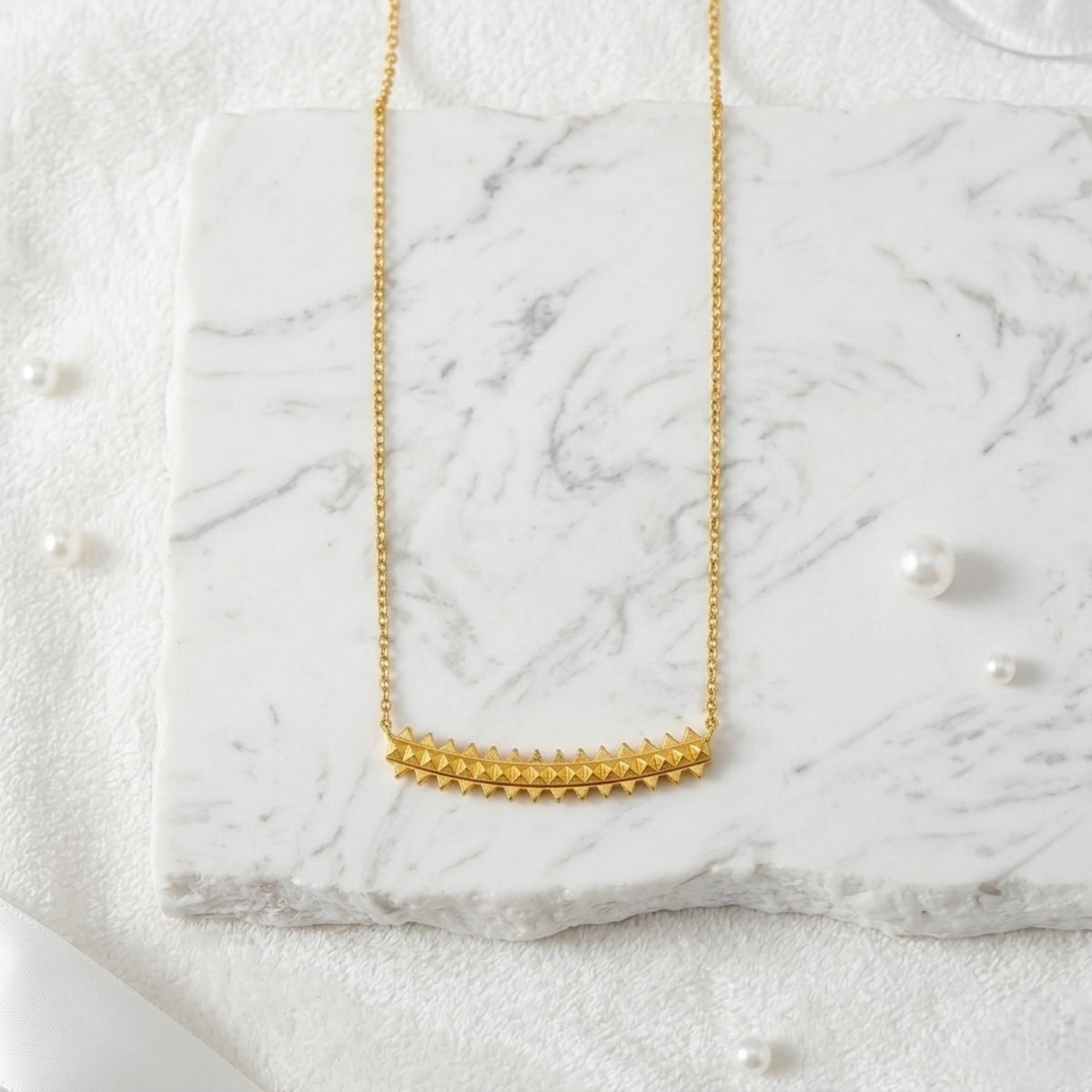 BEHI ISLA NECKLACE