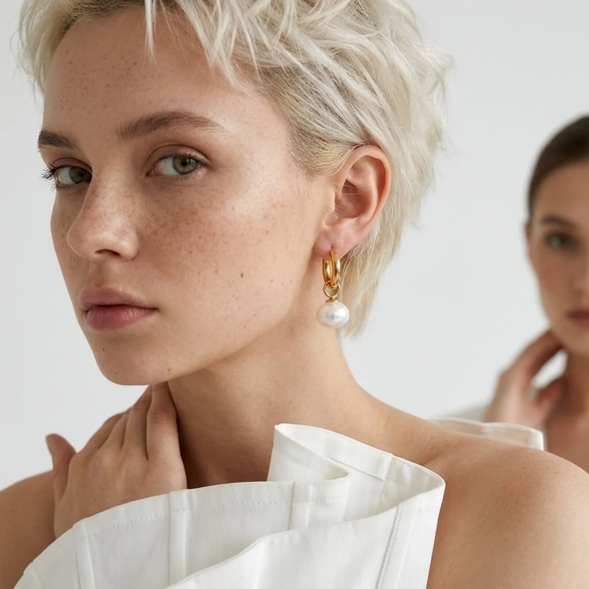 BEHI JADE EARRINGS