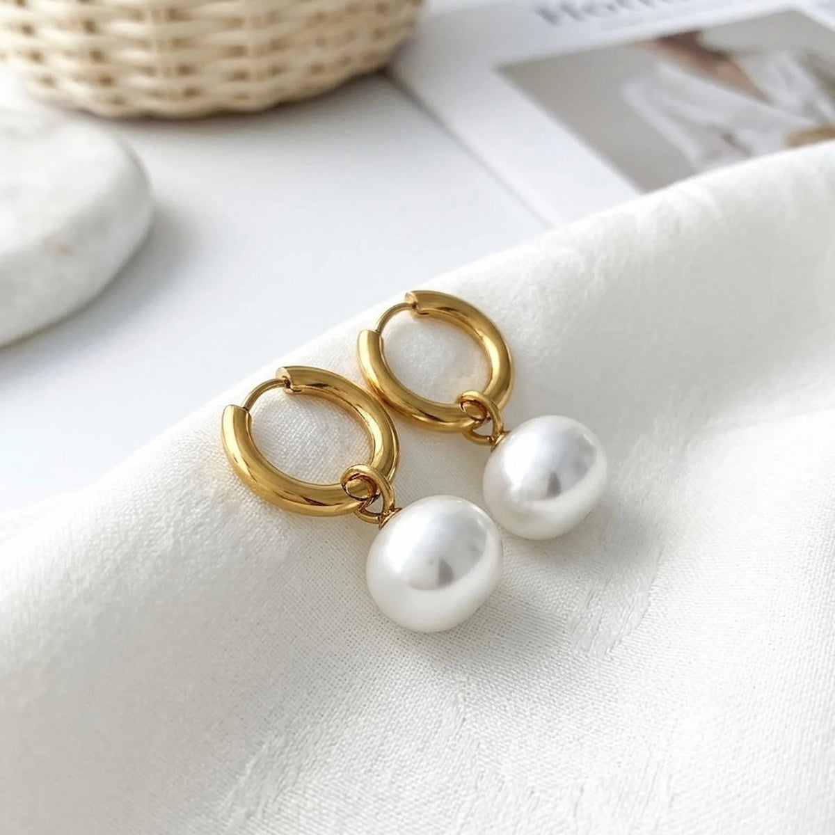 BEHI JADE EARRINGS