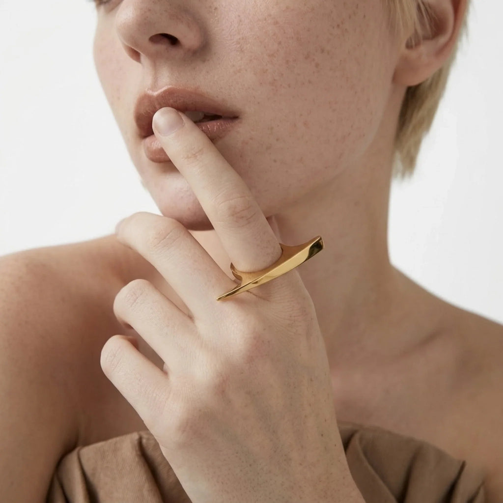 BEHI LEENA RING