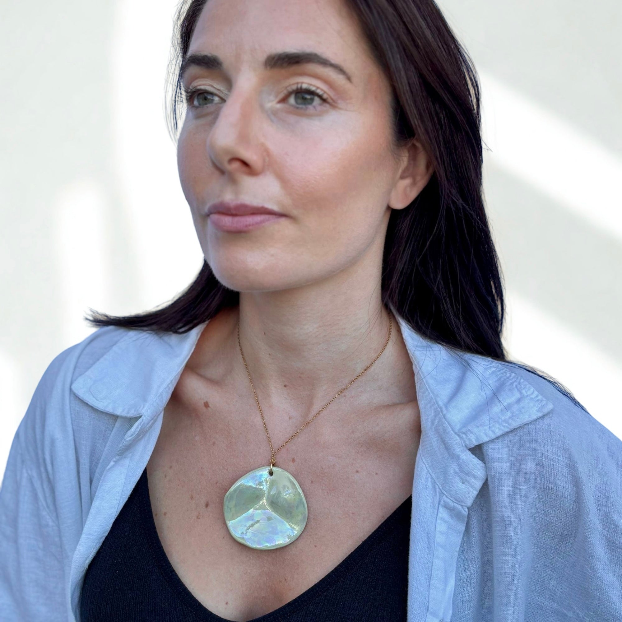 Perla | Handcrafted pearl sage-green ceramic necklace